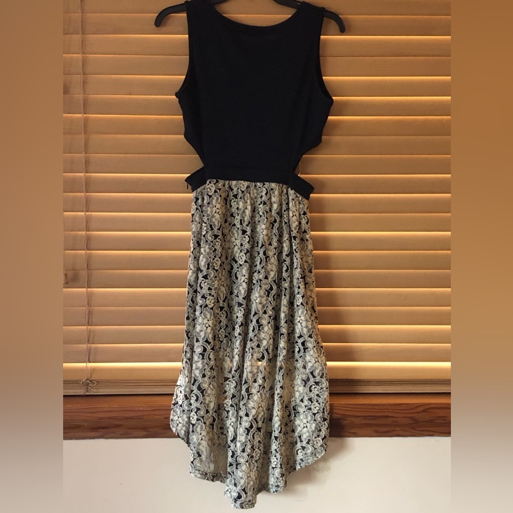 MINE LACED NWOT DRESS HI-LOW SIZE SMALL BLACK AND BEIGE - Picture 14 of 14